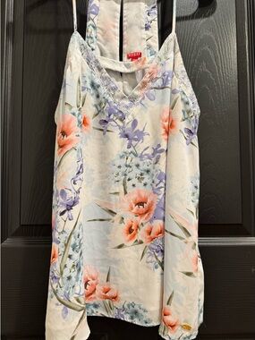 GUESS Floral Lace Trim Camisole Tank Top - Peach & Lavender Flowers